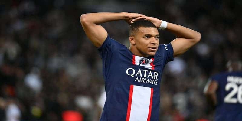 “Chủ tịch” Mbappe từ chối Real Madrid để ở lại thành Paris