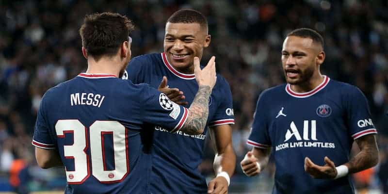 PSG bay cao cùng tam tấu MNM tại mùa này