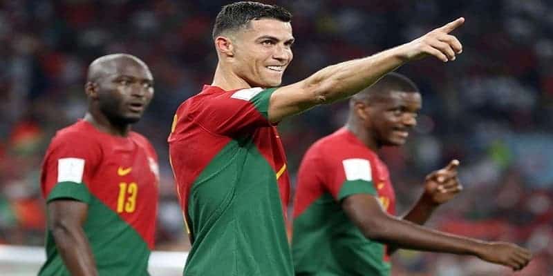 Siêu sao Ronaldo phá kỷ lục sau bàn thắng Penalty ở trận Bồ Đào Nha vs Ghana